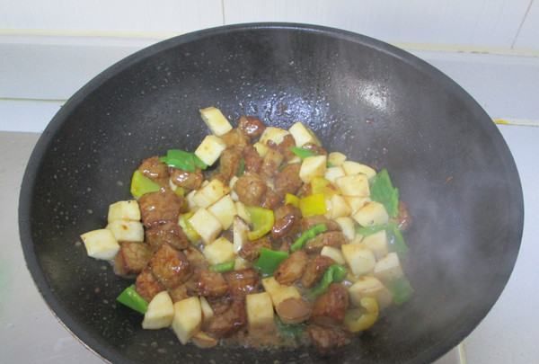 黑椒牛肉粒的做法，黑椒菠萝牛肉粒的做法图8