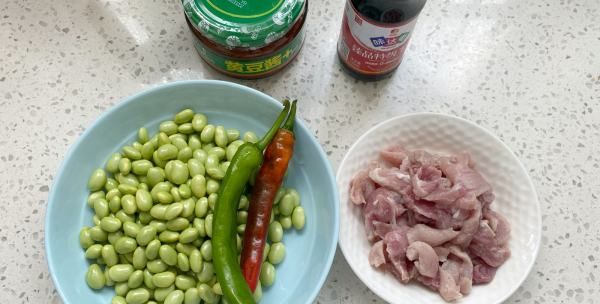 毛豆炒肉的做法图解，毛豆炒肉末的家常做法图3