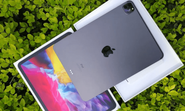 苹果平板ipad 的键盘分成两半怎么办图1