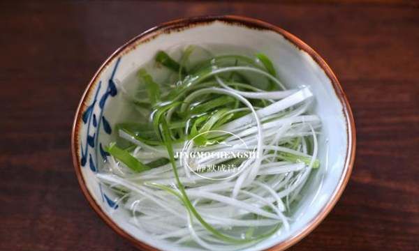 清蒸鱼的做法和步骤，清蒸鱼做法和步骤家常做法视频图8