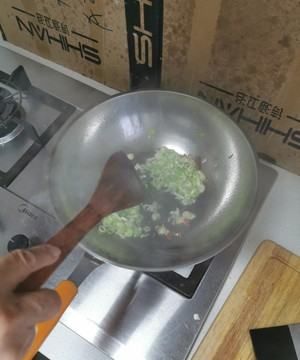 天津炸虾酱的做法，炸虾酱怎么做好吃法大全图4