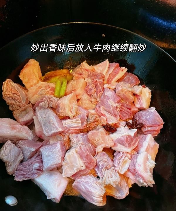 鸡肉和牛肉一起炖好吃吗，清炖全鸡加清炖牛肉什么材料图14