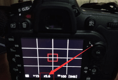 光圈大小怎么调，相机光圈大小怎么调整图16
